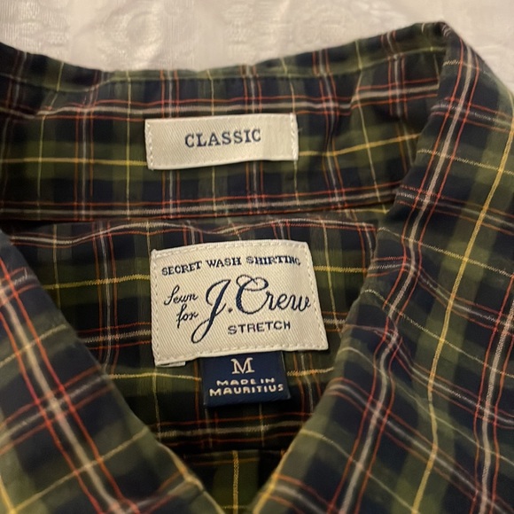 J. Crew Men’s Classic Buttondown Shirt- Medium - Picture 2 of 7